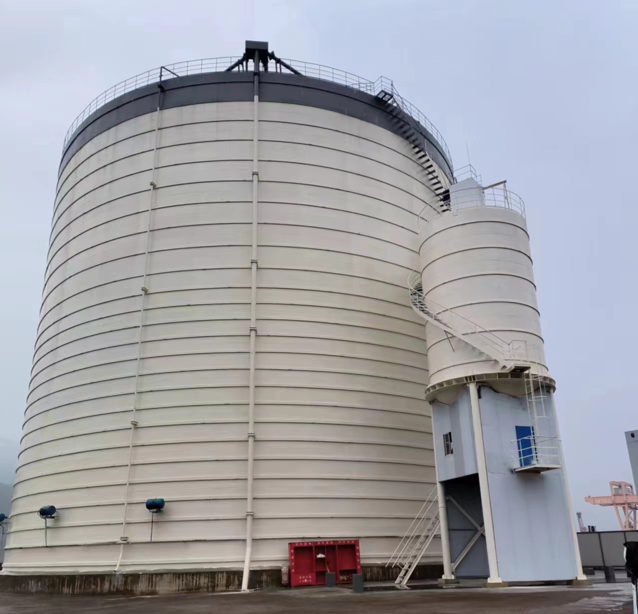 南宝镇10万吨水泥钢板库